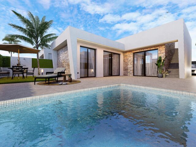 Villa aan groenstrook met zwembad en dakterras